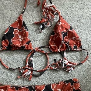 ❤️SOLD❤️Acacia Mid Pacific Humuhumu Top